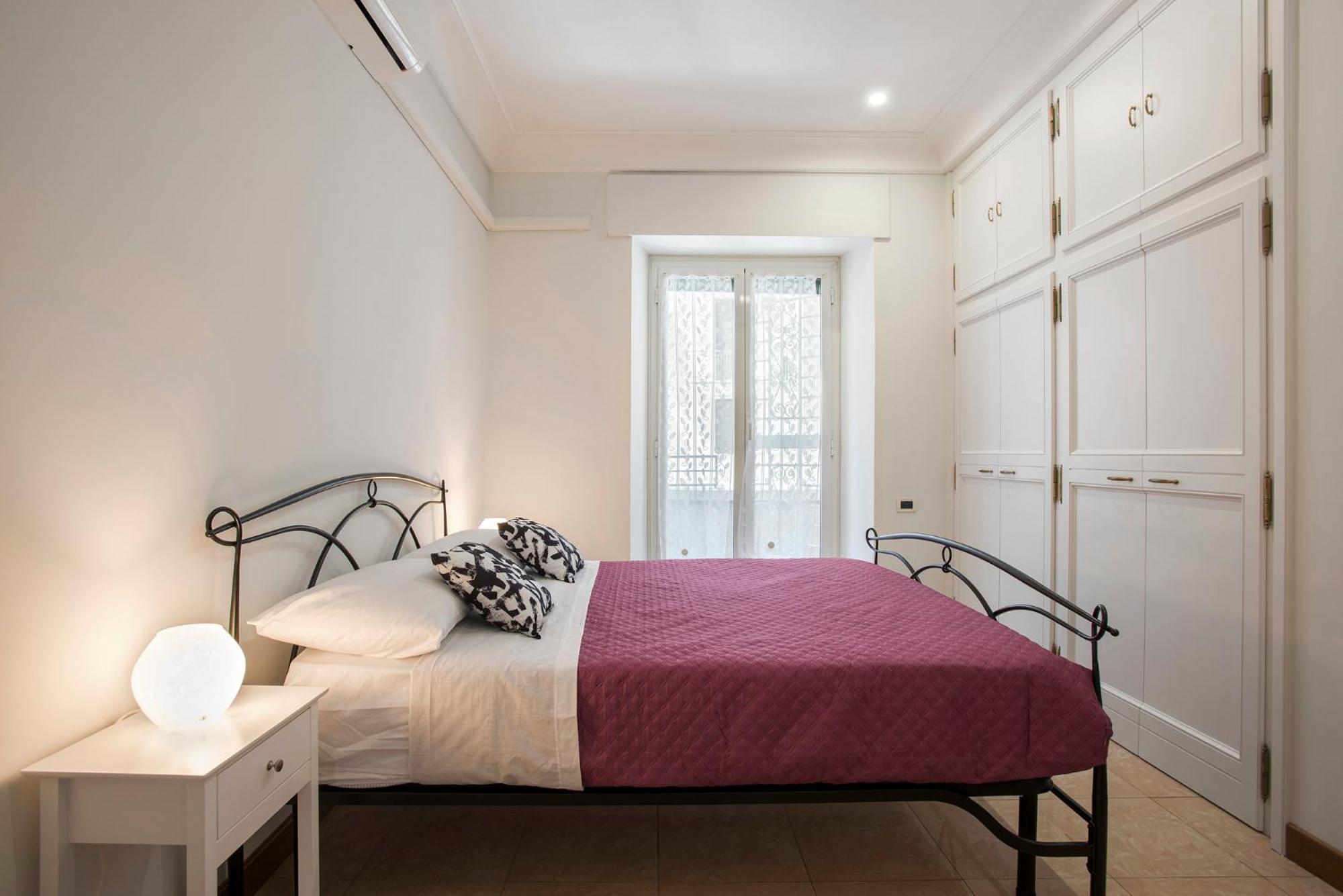 Appia Luxe - A Poche Fermate Del Centro Apartment Рим Екстериор снимка