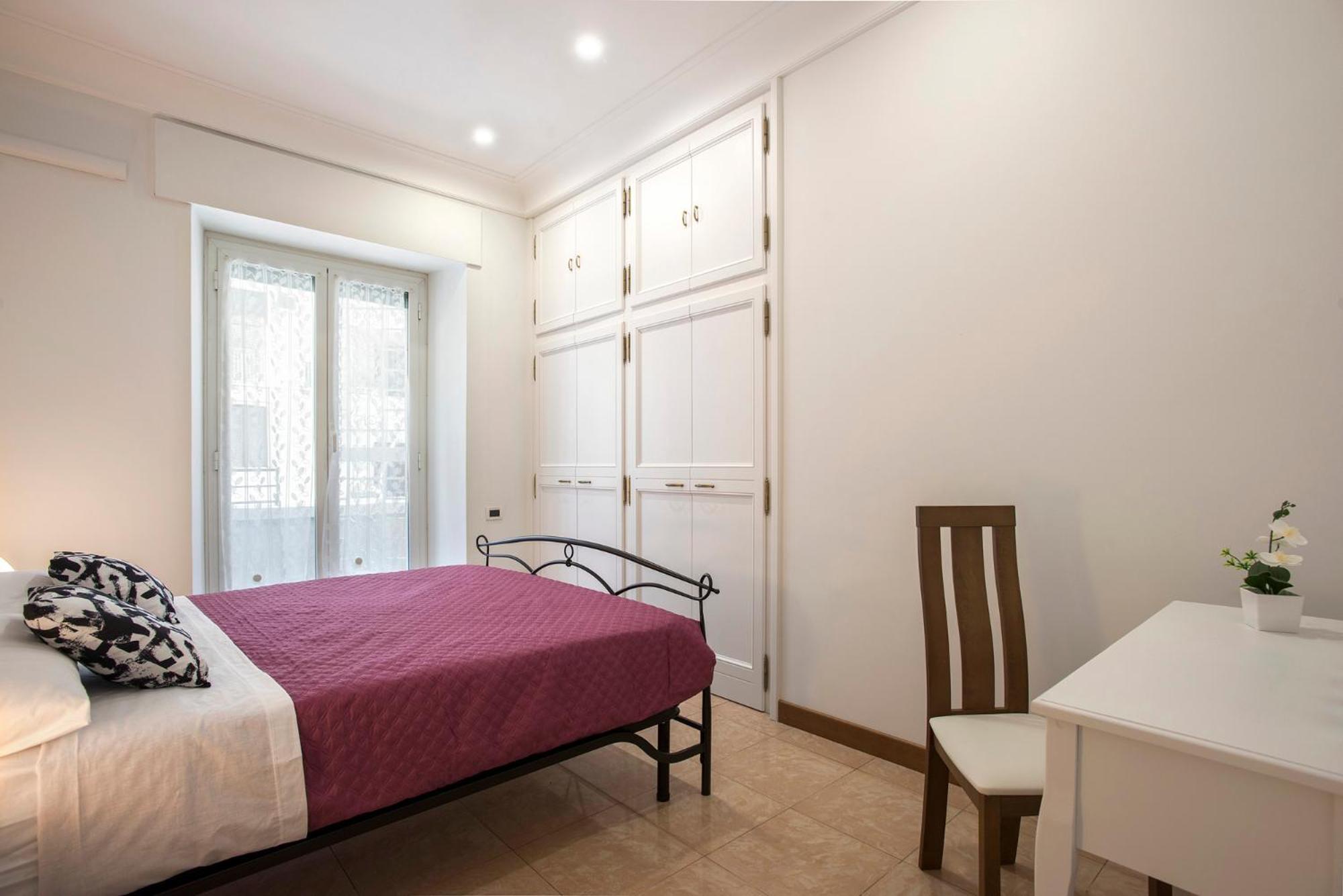 Appia Luxe - A Poche Fermate Del Centro Apartment Рим Екстериор снимка