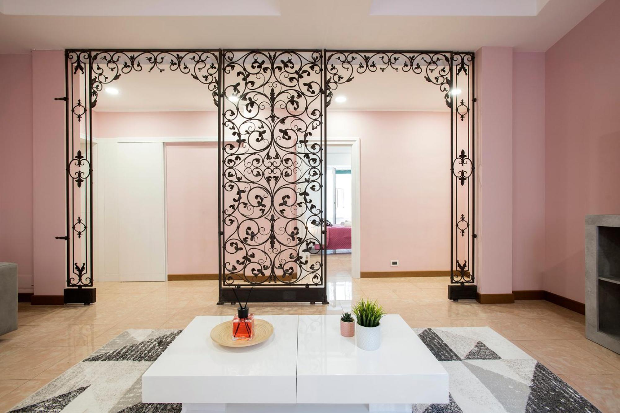 Appia Luxe - A Poche Fermate Del Centro Apartment Рим Екстериор снимка